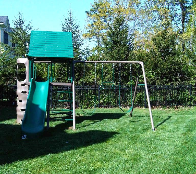 Building The Wooden Playset Or Jungle Gym of The Child’s Dreams On